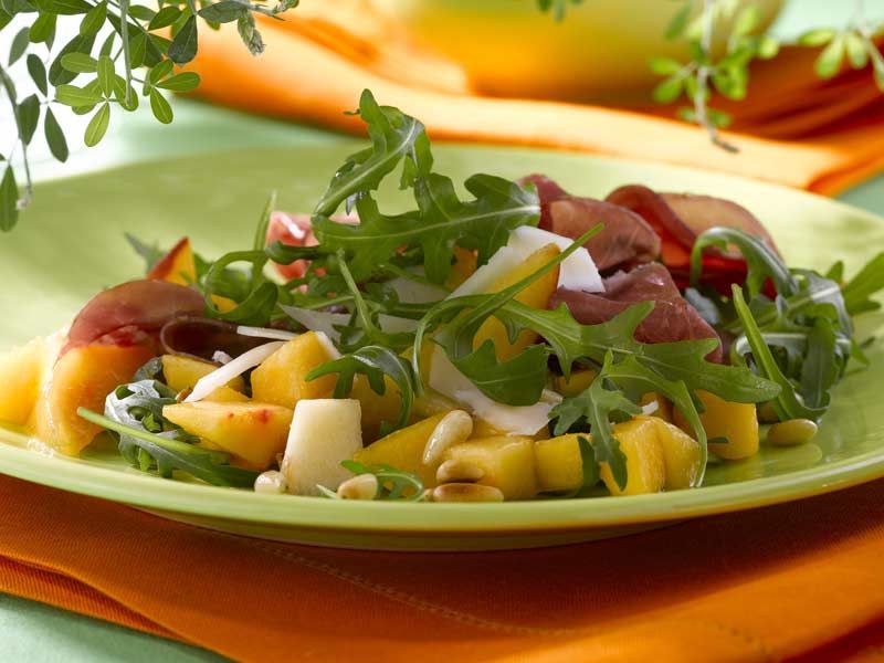 Des pêches en plat : explorez des recettes salées surprenantes