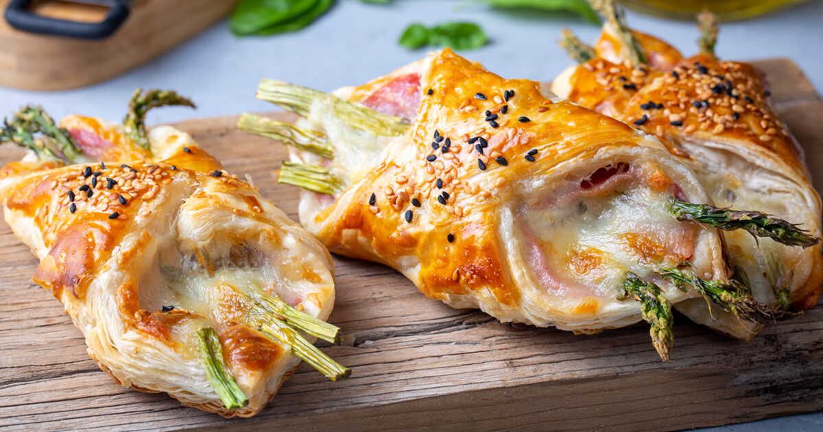 Feuilletés aux asperges et bacon : un délice express pour les gourmands pressés