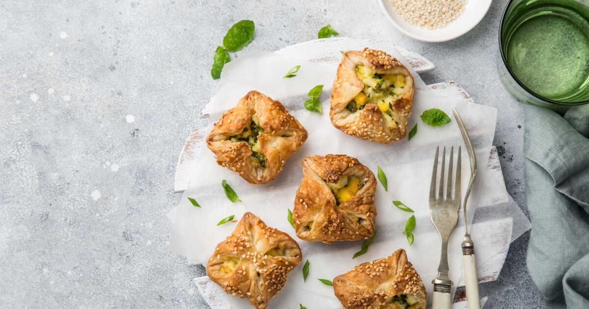 Savourez avril avec des feuilletés et plats en sauce irrésistibles