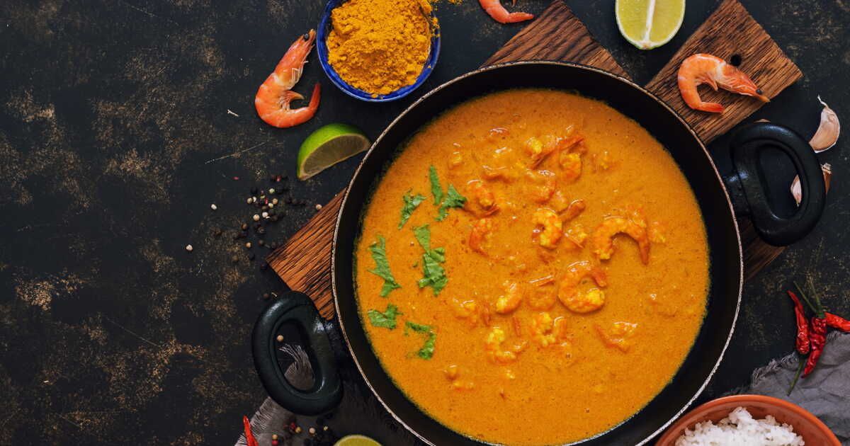 Savourez la soupe coco crevettes de Cyril Lignac, un délice facile à réaliser