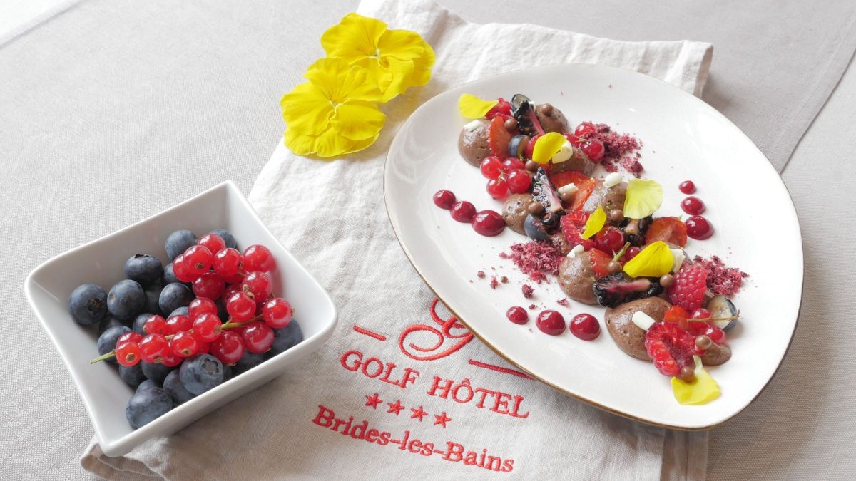 Mousse légère au chocolat et fruits rouges