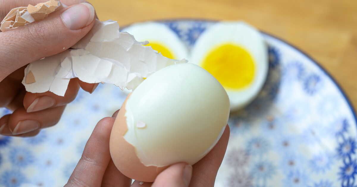 L'astuce immanquable pour écaler des œufs en un clin d'œil