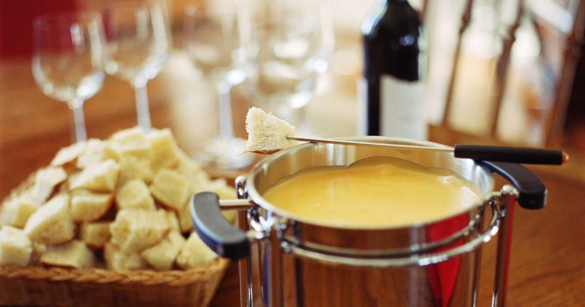 Un voyage gustatif : les accords parfaits entre fromages et vins
