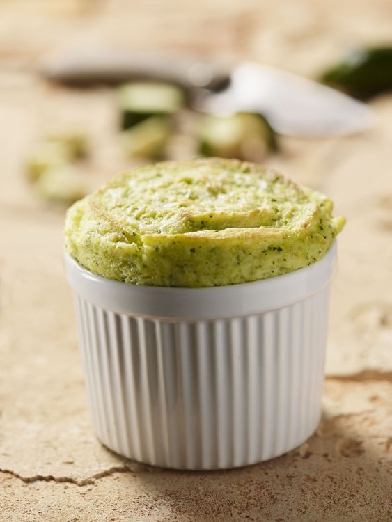 Un gratin savoureux aux courgettes et quenelles