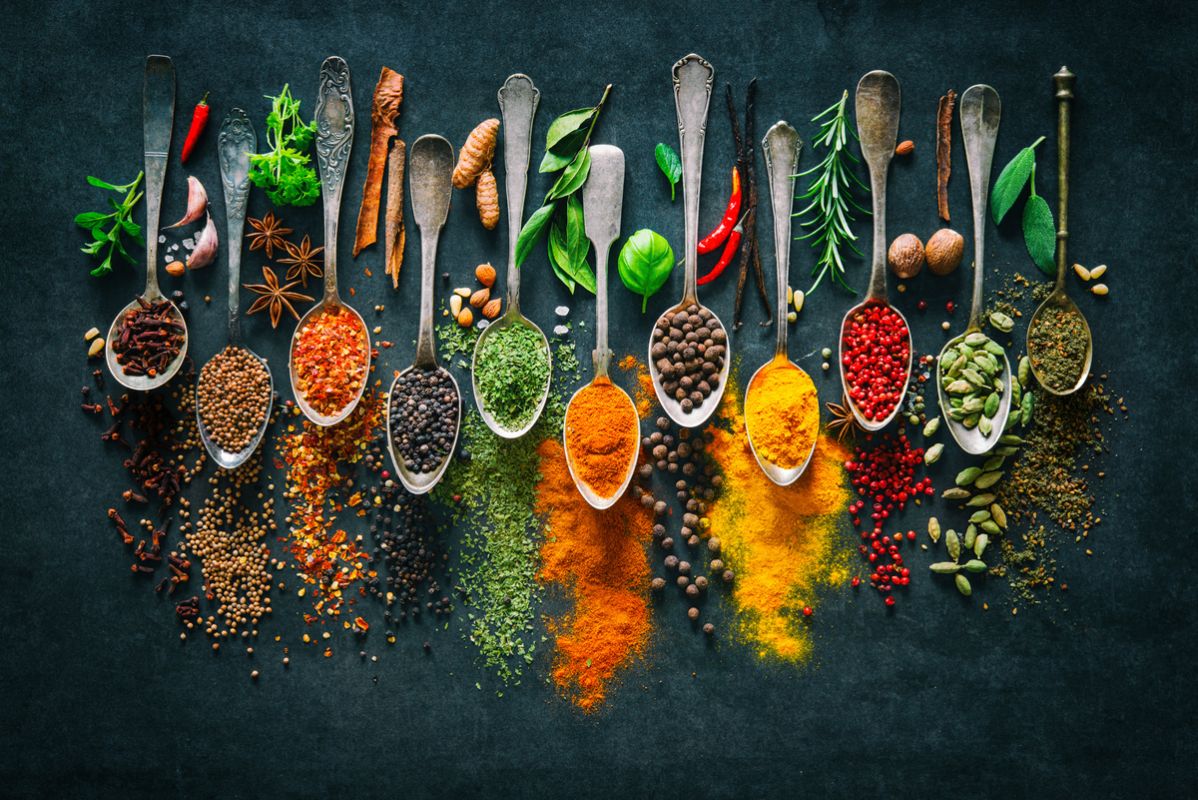 6 épices antioxydantes et anti-inflammatoires recommandées par une nutritionniste