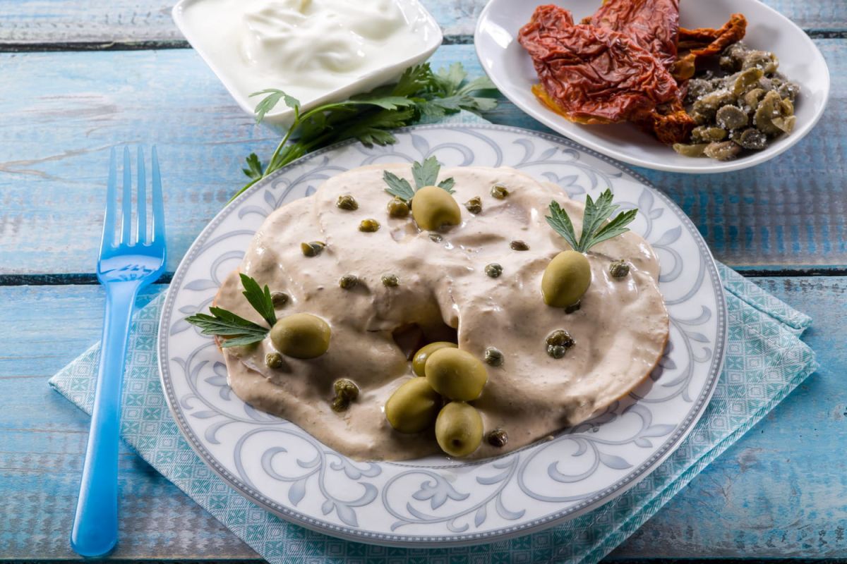 Découvrez la recette inédite de vitello tonnato à la tomate par Cyril Lignac