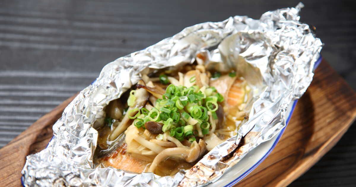 Votre dîner en un clin d'œil : la papillote de saumon aux légumes qui sauve la mise