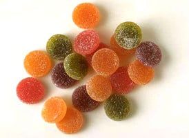Les bonbons en couleur : attention aux additifs trop présents