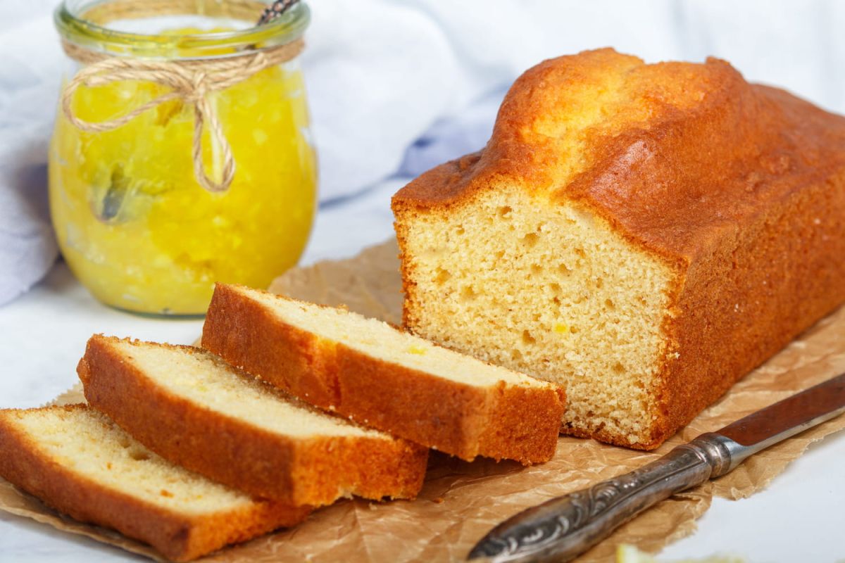 Révélation : le secret de Mercotte pour des cakes toujours légers et aériens