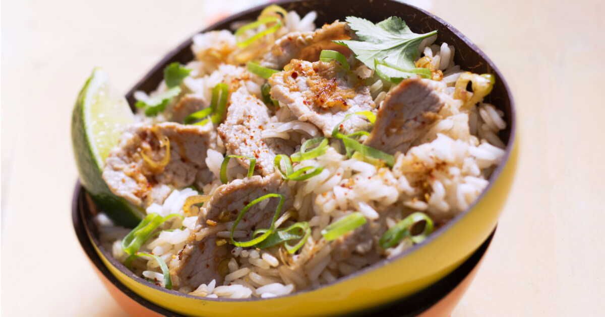 Un voyage culinaire : riz sauté au veau et citronnelle